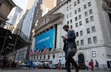 Wall Street Ditutup Jatuh, Pasar Bergejolak Tunggu Keputusan The Fed