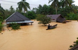 Banjir Mandailing Natal: Nelayan Hanyut Belum Ditemukan, Listrik Mati, Jalan Bisa Dilalui