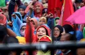 Soal Upah 2022, Ridwan Kamil Ajak Buruh Bahas Nasib Pekerja di Atas 1 Tahun