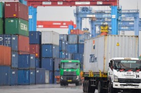 Kinerja Produksi Peti Kemas Ekspor-Impor di Pelabuhan…