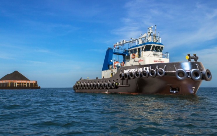 Kapal tug milik Trans Power Marine tengah menarik tongkang batu bara.  - transpowermarine.com