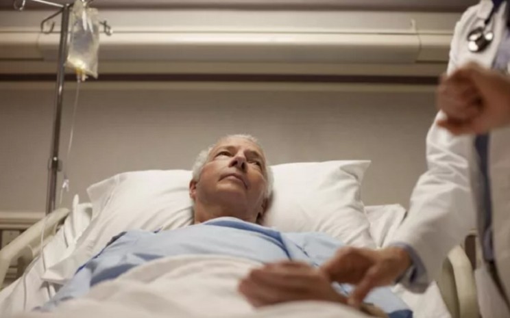 Ilustrasi pasien menjalani euthanasia dibantu dokter - Healthline 