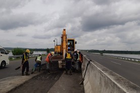 Jalan Tol Trans Sumatra Gampang Rusak karena Tidak Semua Dibeton