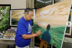 SBY Pamerkan 3 Lukisan Terbarunya Usai Pulih dari…