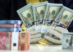 Dolar AS Terkerek Ketegangan Ukraina, Euro Melemah