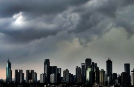 Ramalan Cuaca BMKG: Perayaan Imlek di Jakarta Diwarnai Hujan dan Petir