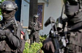 Densus 88 Tangkap dan Geledah Rumah Terduga Teroris di Bantul