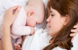 Positif Covid, Ibu Menyusui Disarankan Tetap Memberikan ASI pada Bayinya