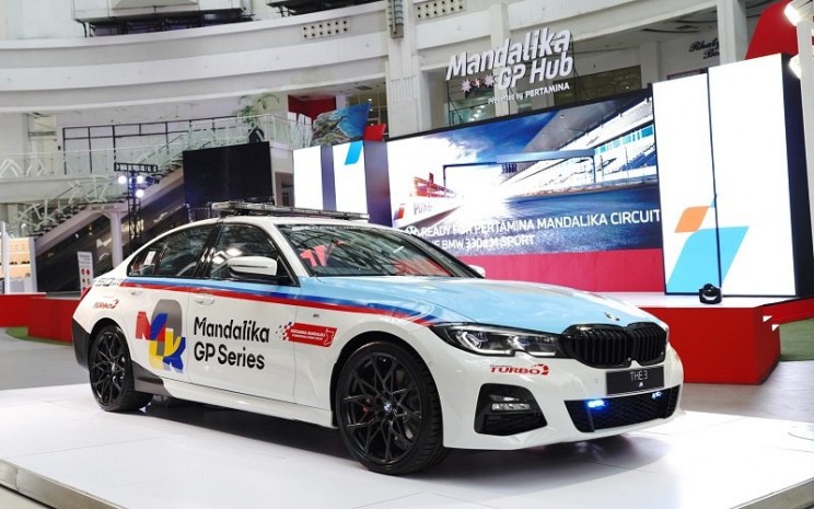BMW 330e M Sport dijadikan Safety Car MotoGP Mandalika pada 18-20 Maret 2022 - BMW Indonesia.