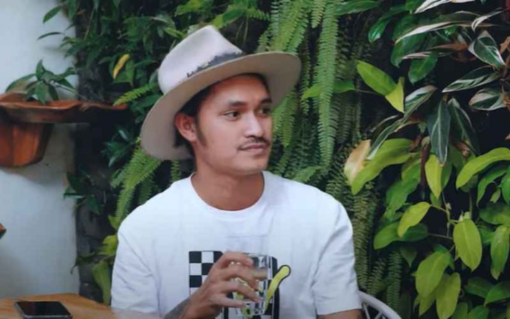 Tangkapan layar wawancara Yosua Putra, bintang iklan Binomo - Youtube Denny Sumargo