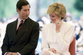 24 Februari 1981, Pertunangan Lady Diana dan Pangeran…