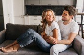 10 Kebiasaan Buruk yang Bisa Merusak Hubungan Anda dengan Pasangan