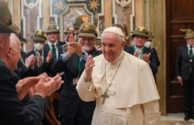 Paus Fransiskus Desak Rusia-Ukraina Damai, Tuntut Jalur Bantuan Kemanusiaan