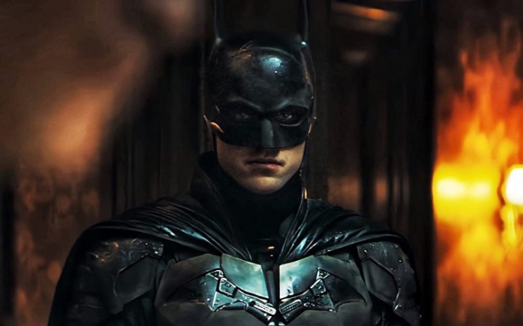 Karakter Batman yang diperankan Robert Pattinson dalam film The Batman, yang direncanakan rilis pada Oktober 2021. - IMDB