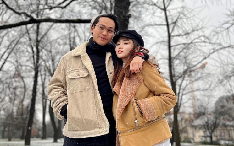 Vanessa Khong dan Indra Kenz - Instagram