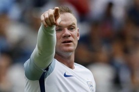 Daripada Ten Hag, Rooney Sebut Sosok Ini Lebih Layak…