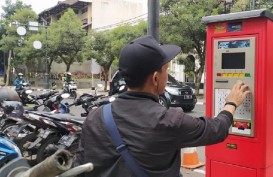 Ridwan Kamil Minta Wali Kota Yana Segera Optimalkan GBLA dan Mesin Parkir
