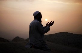 Doa Hari Ke-9 Puasa Ramadan, dan Artinya