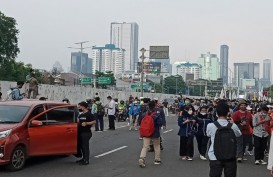 DEMO BEM SI 11 April 2022: Massa Mulai Penuhi Dua Ruas Jalan ke Arah Istana Negara