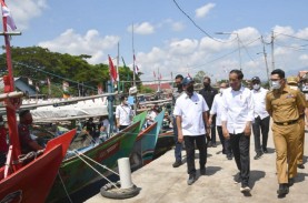 Nelayan Cirebon Curhat Kelangkaan Solar Kepada Jokowi…