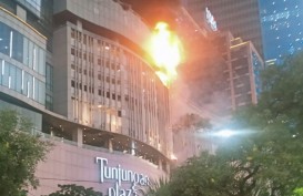 Polri Terjunkan Inafis Selidiki Penyebab Kebakaran Tunjungan Plaza 