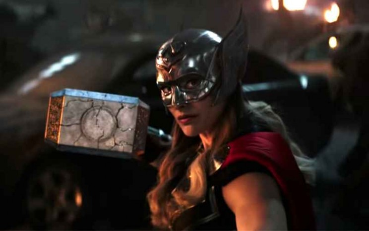 Trailer Thor: Love and Thunder Rilis, Natalie Portman Hadir Jadi Thor yang Baru