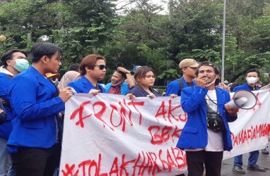 Demo Mahasiswa 21 April, Front Aksi Mahasiswa Bekasi Gelar Aksi di Patung Kuda