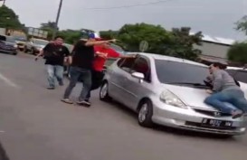Dor! Tembakan Diletupkan Saat Polisi Tangkap Perampok di Tol Pasir Koja