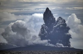 Gunung Anak Krakatau Siaga Level III, Menko PMK: Masih…