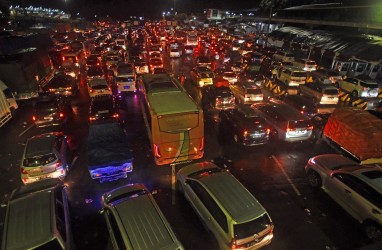 Deretan Foto Kemacetan Arus Mudik Jelang Lebaran 2022