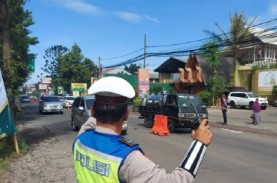 Hari Ini, Polisi Berlakukan 17 Kali One Way di Lembang