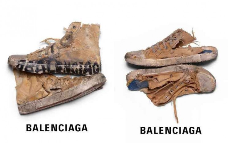 Koleksi sepatu 'rusak' yang dirilis oleh Balenciaga