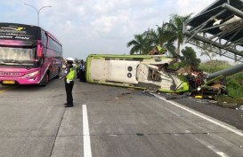 Sejumlah Rumah Sakit Tangani Korban Kecelakaan Bus di Tol Mojokerto