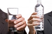 Manfaat Rajin Minum Air Putih untuk Kesehatan dan Kecantikan