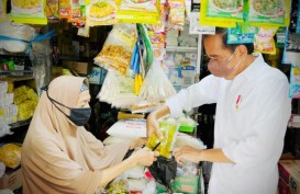 Jokowi Klaim Harga Minyak Goreng Curah Sudah Turun, Berapa?