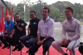 Ahmad Sahroni Buka Meet and Greet Pembalap Formula…