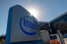 DAMPAK PELEMAHAN EKONOMI : Intel Prediksi Permintaan Cip Turun