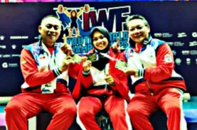 Atlet Angkat Besi Putri Indonesia Luluk Diana Sabet…