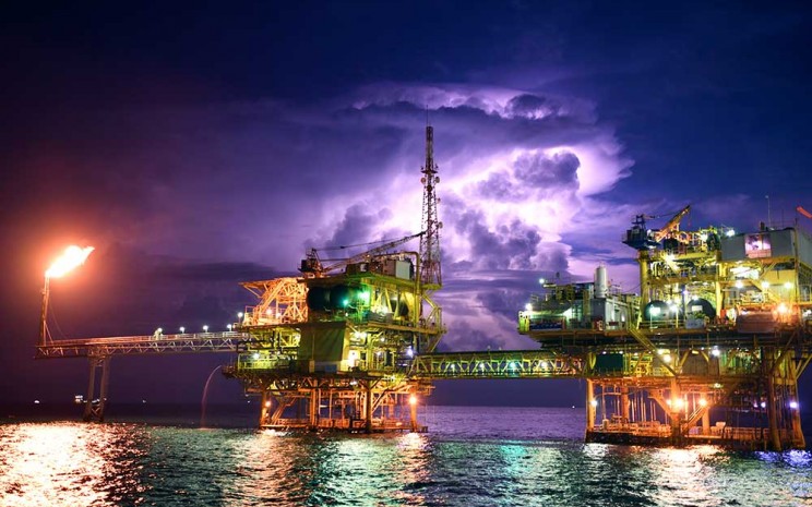 Aktivitas Pertamina Hulu Energi Offshore Southeast Sumatra (PHE OSES) di Perairan Kepulauan Seribu, Jakarta. Harga minyak tertekan proyeksi resesi ekonomi Amerika Serikat yang akan mengurangi prospek permintaan. ANTARA FOTO - M Risyal Hidayat