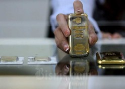Harga Emas Hari Ini di Antam, Turun Rp4.000 per Gram