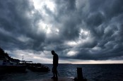 Cuaca Jakarta 4 Juli, Hujan Disertai Kilat dan Angin Kencang