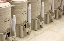 Jemaah Haji Kini Boleh Bawa Air Zamzam dari Mekah, Maksimal 5 Liter
