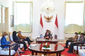Jokowi Terima Delegasi Bank Dunia di Istana Negara,…