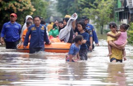 Banjir Kota Tangerang, 19 Titik Terdampak, Tanggul Jebol Diperbaiki
