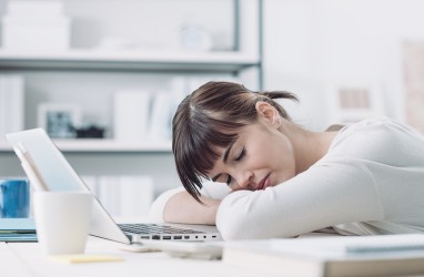 Benarkah Tidur Siang Picu Tekanan Darah Tinggi dan Stroke?
