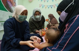 Gelar Edukasi dan Pijat Bayi Gratis, PKT Dorong Peran Orangtua Pantau Tumbuh Kembang Anak