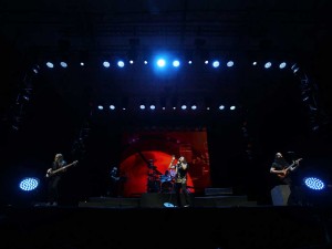 Potret Keseruan Konser Dream Theater di Solo