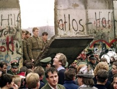 Sejarah 13 Agustus, Tembok Berlin Mulai Dibangun