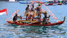 Nelayan di Papua Meriahkan Lomba Perahu Hias di Teluk Humbolt Kota Jayapura