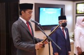 Jokowi Pimpin Apel Kehormatan dan Renungan Suci di TMP Kalibata
